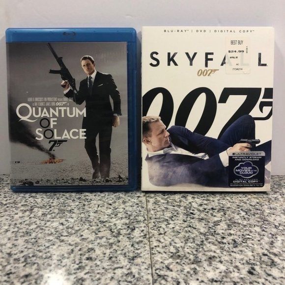 💕 007 Quantum of Solace and Skyfall - 2 Movie Lot- Blu Ray - Picture 1 of 5